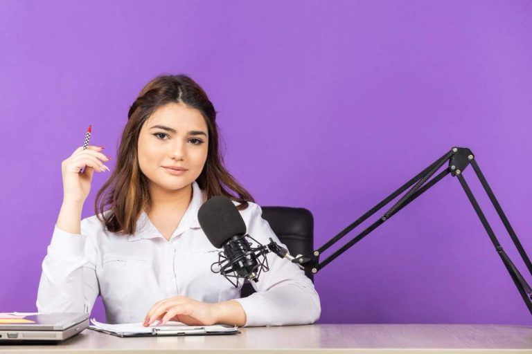 The Art and Journey of Podcasting: A Guide for Aspiring Podcasters